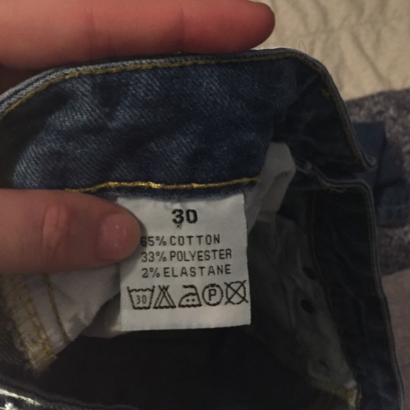 Distressed low rise jeans - Picture 3 of 3